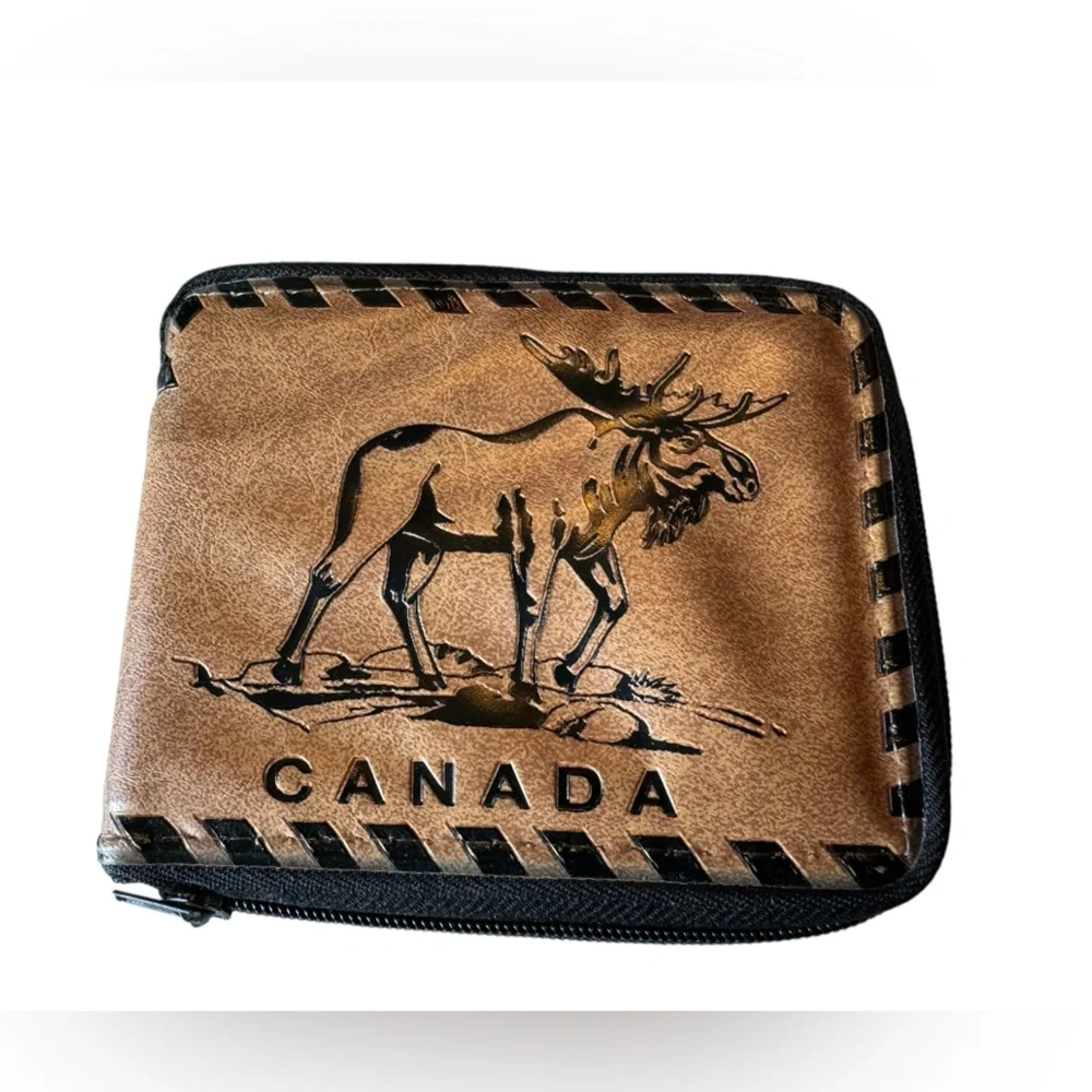 Vintage Moose Canada Vinyl Tan Men’s Zipper Wallet